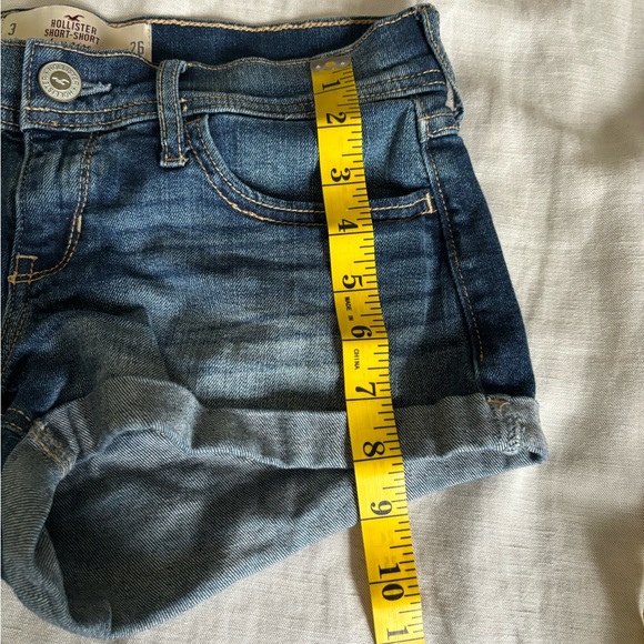 Hollister low rise denim shorts size 3 w26 - Picture 8 of 8